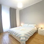 Elegant Apartment 7 Floor Of The Tower Free Wi-Fi
